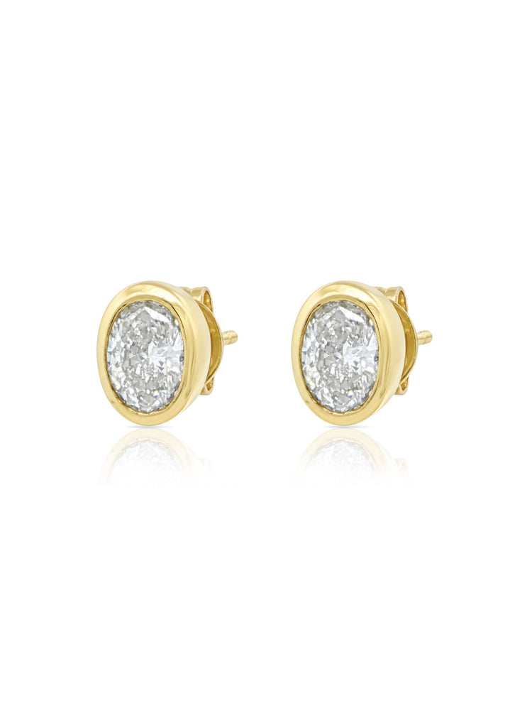 Beck Bezel Oval Diamond Stud Earring 14K