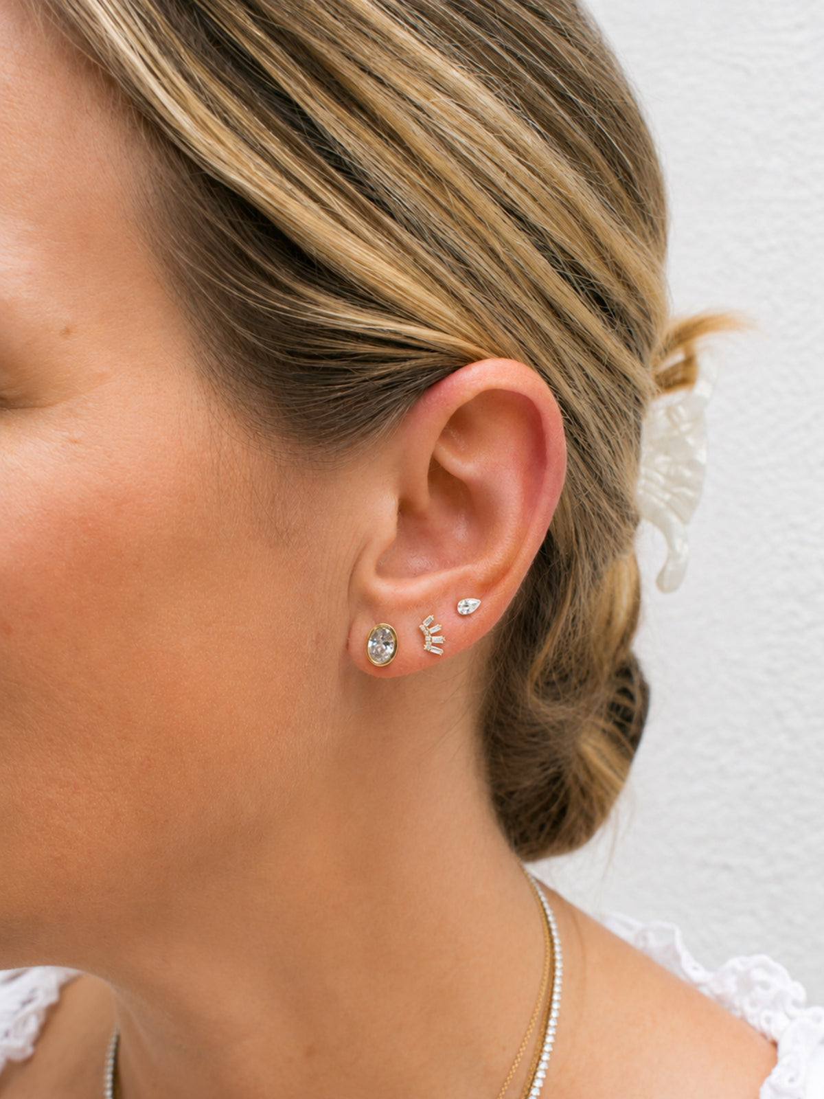 Bezel Lab Diamond Oval Stud Earring 14K