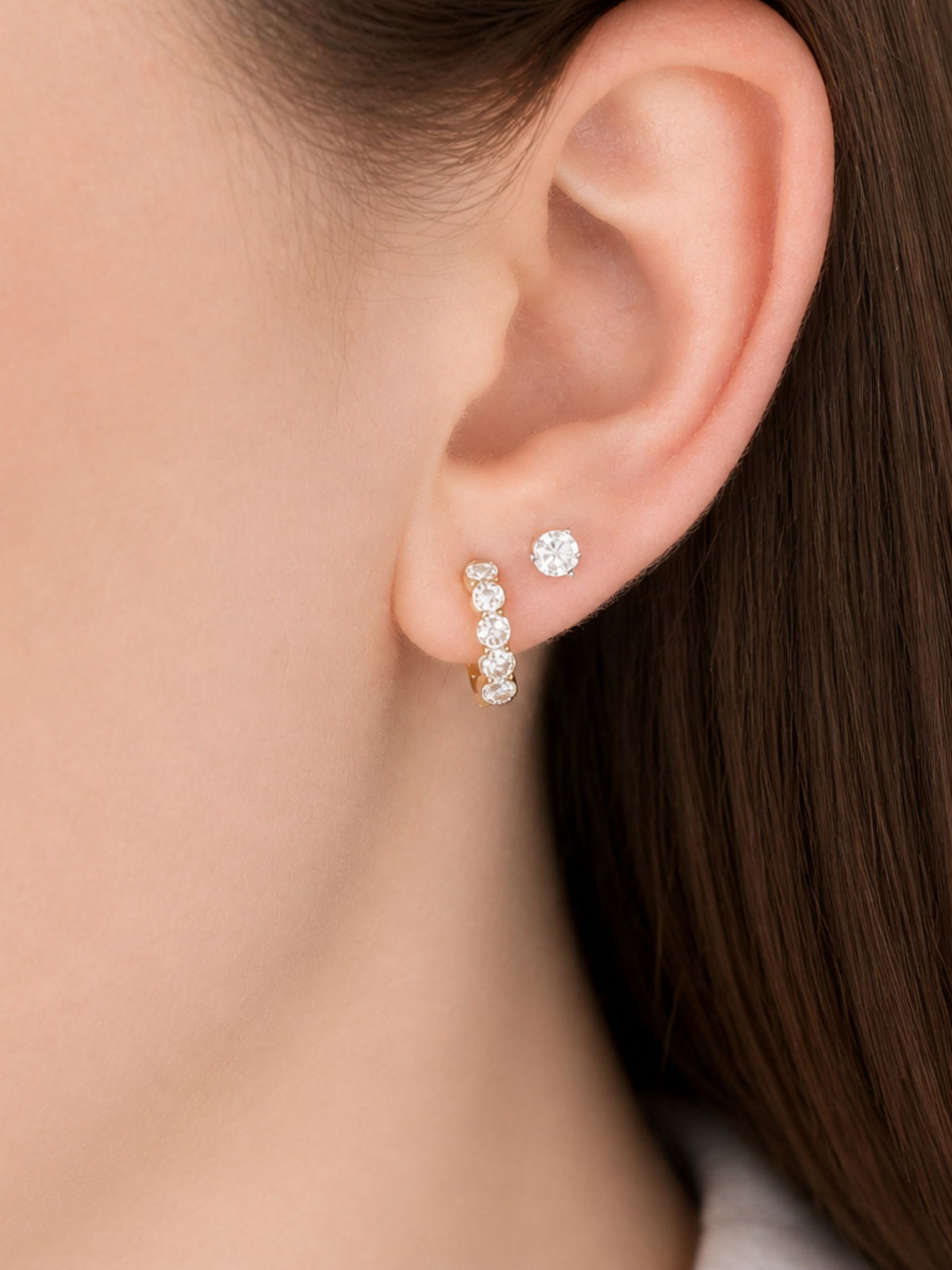 Round Lab Diamond Chunky Huggie 14K