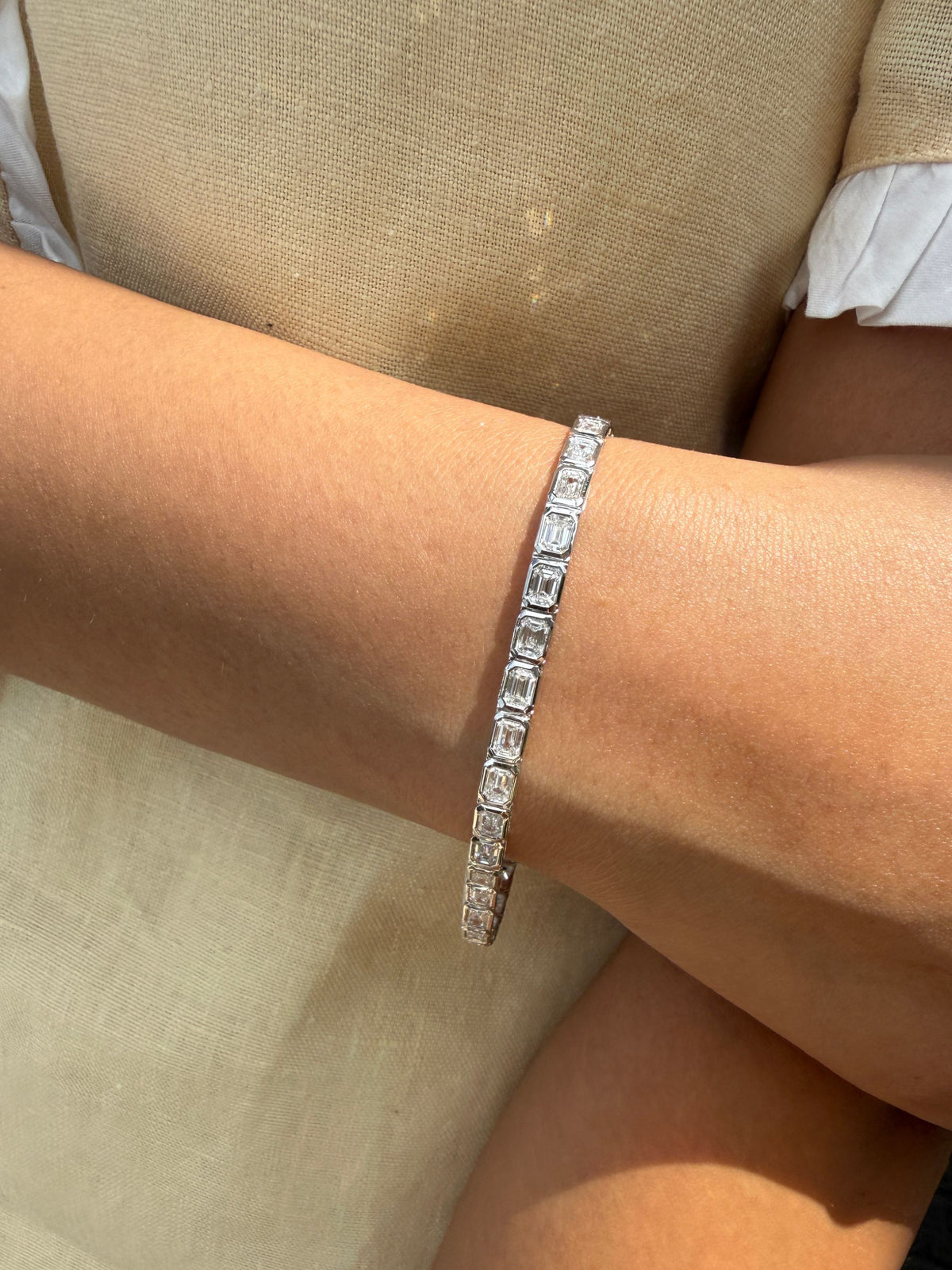 Lab Diamond Bezel Tennis Bracelet - Emerald 14K