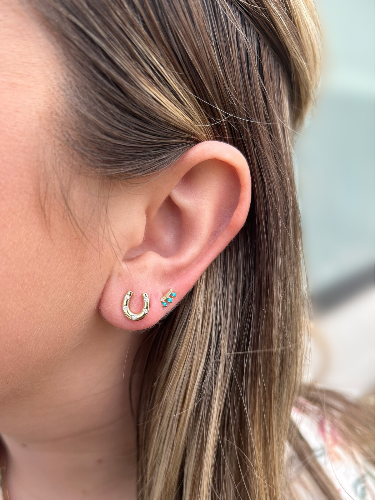 Lucky Diamond Horseshoe Stud 14K