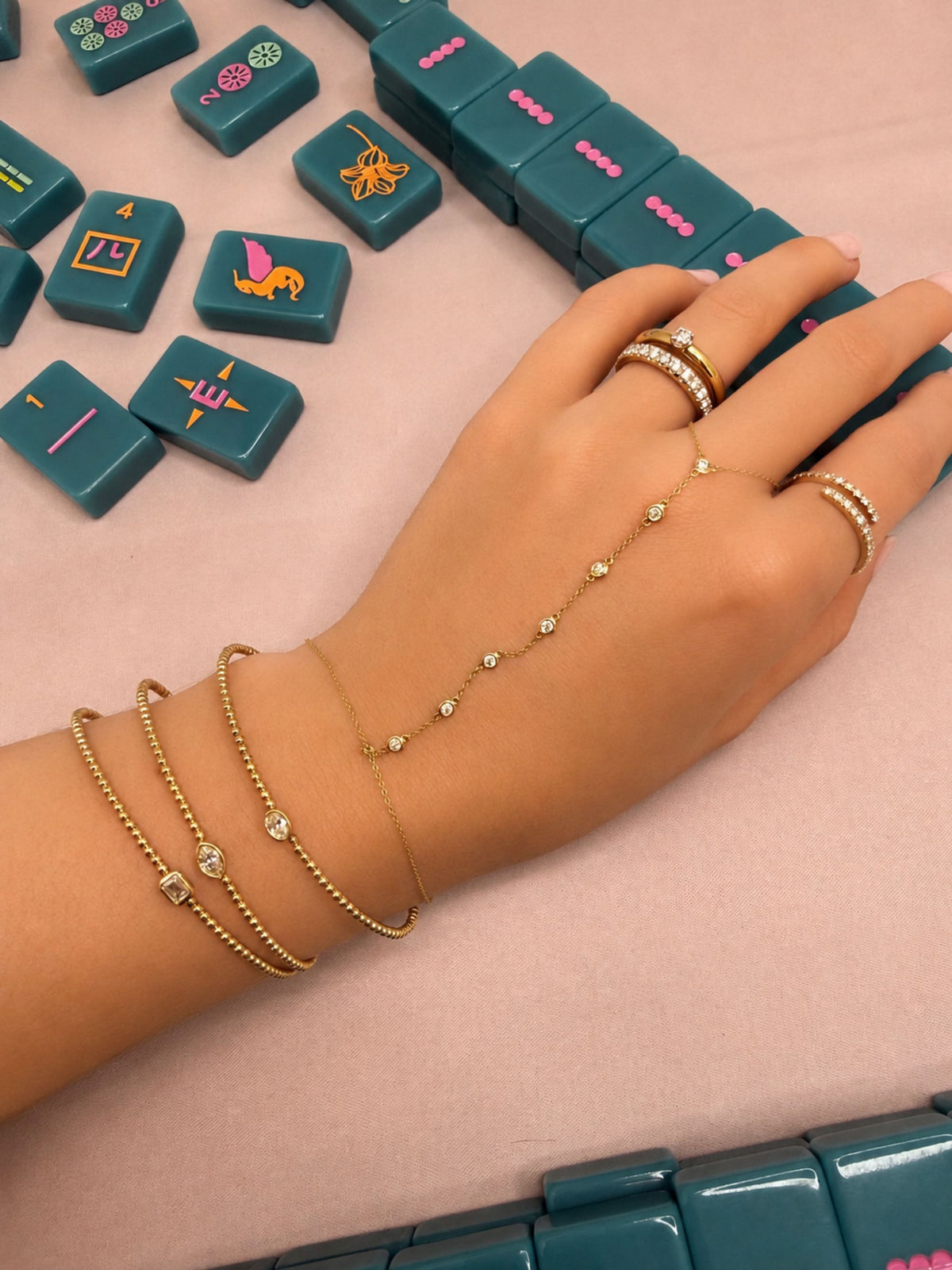 Mahj Diamond Hand Chain 14K