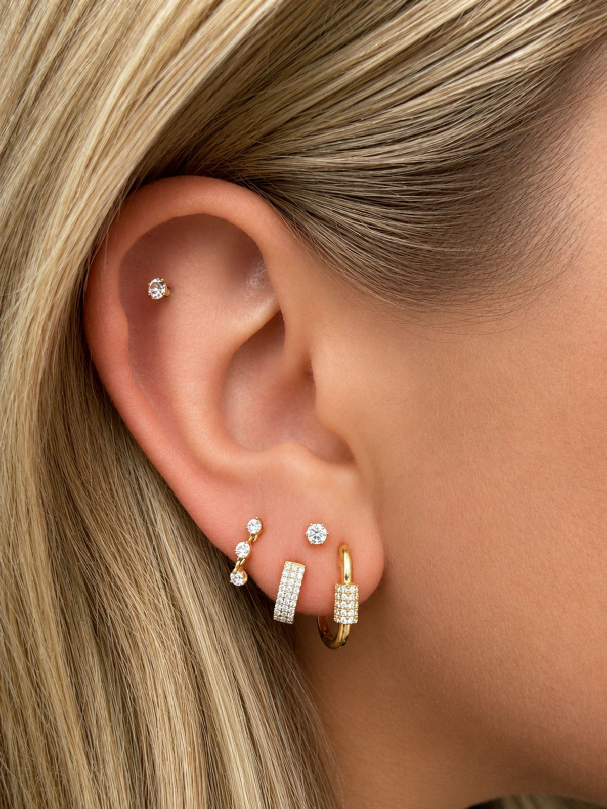 Mini Diamond Stud Earring 14K