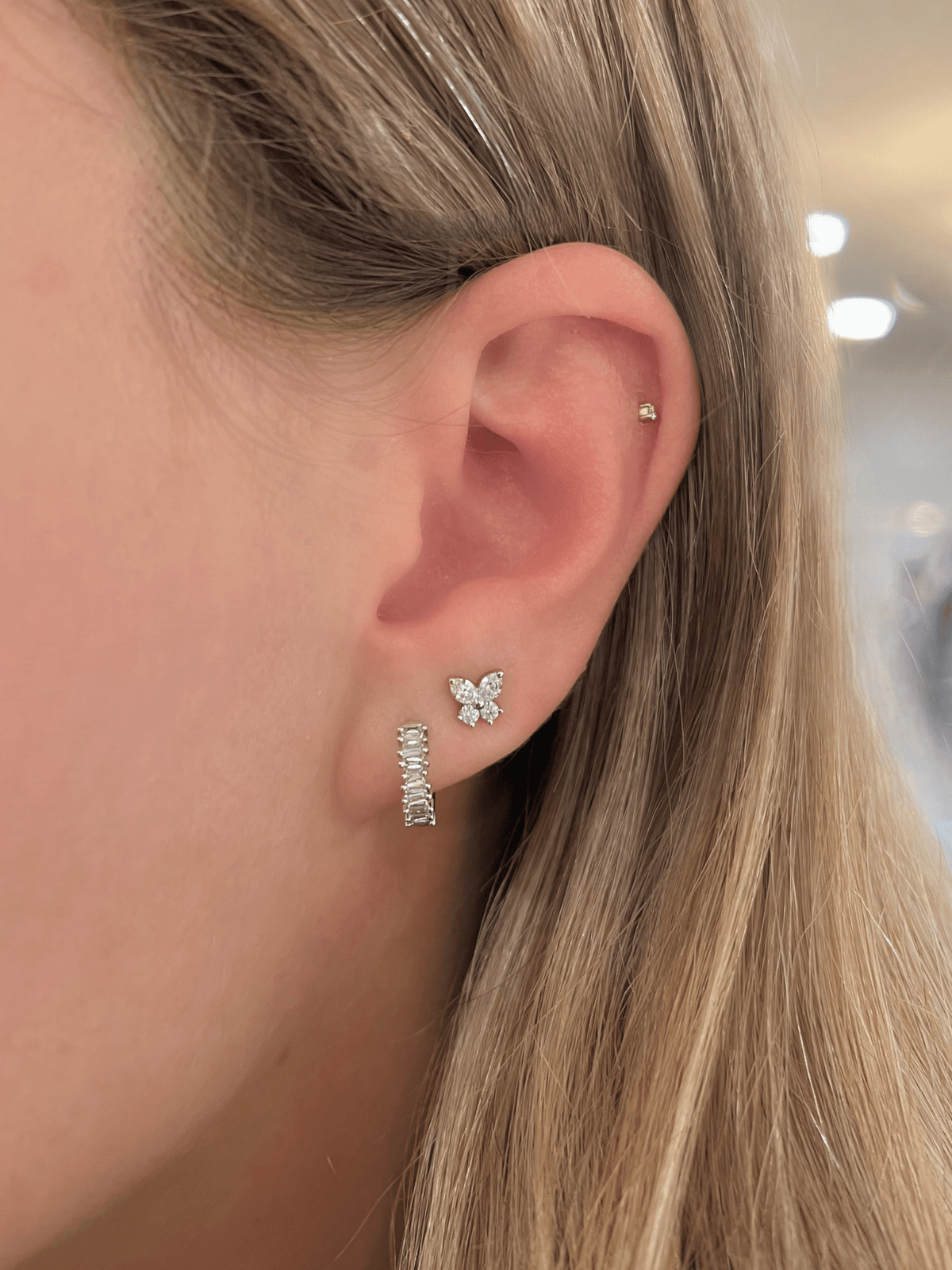 Brilliant Baguette Huggie Earring 14K - LeMel