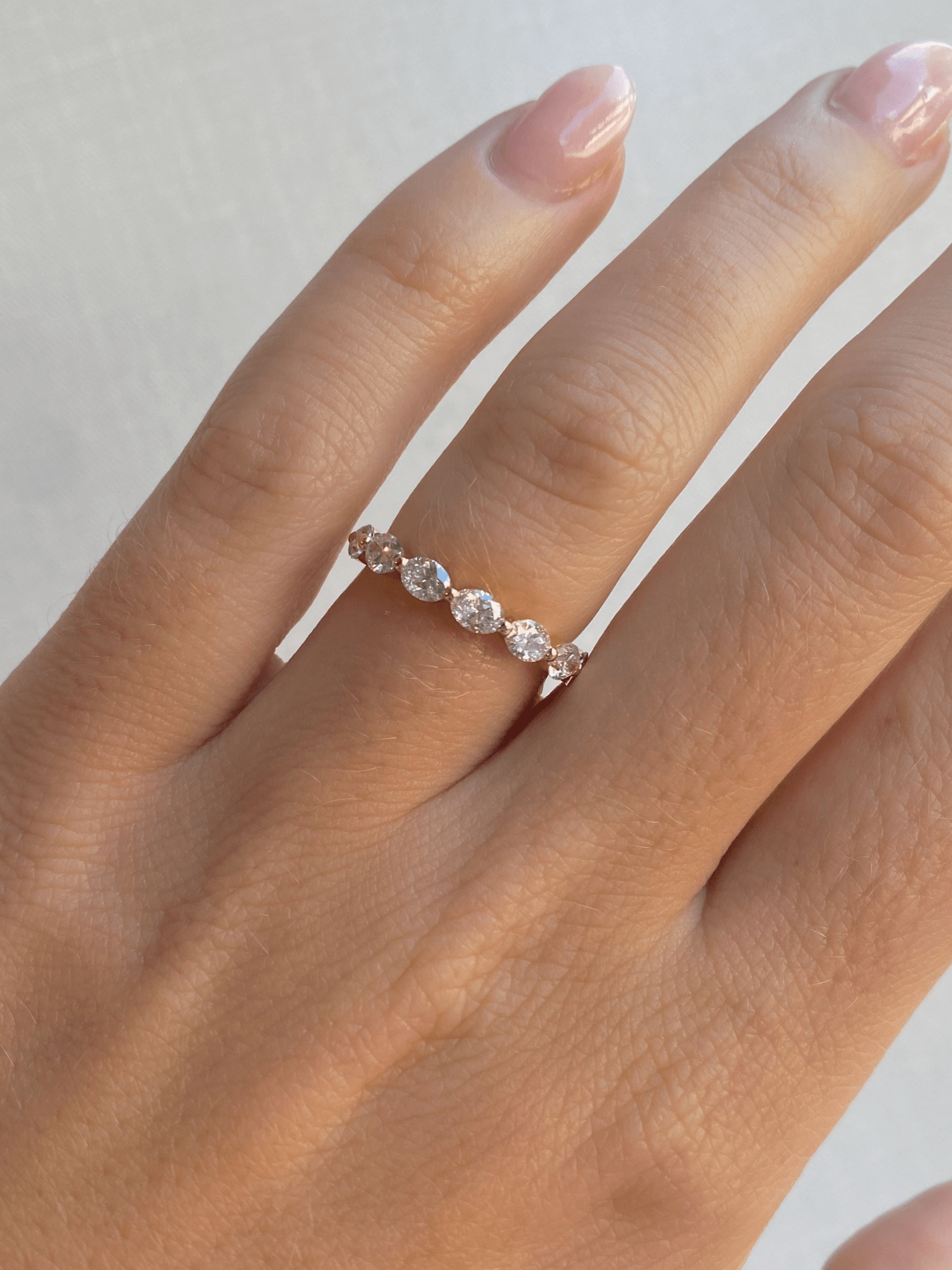 Oval Single Prong Band (1.10 ct. tw.) 14K - LeMel