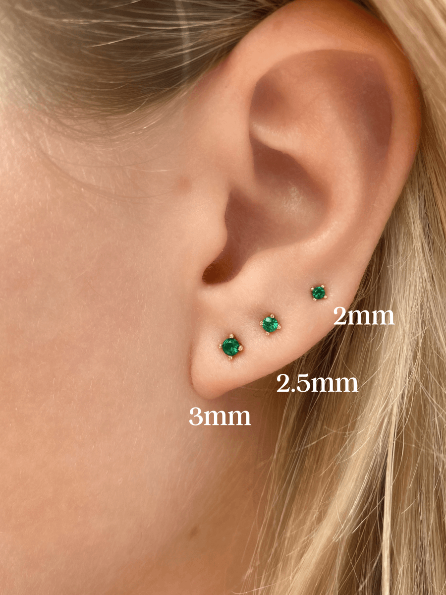 Cubic zirconia earrings studs emerald