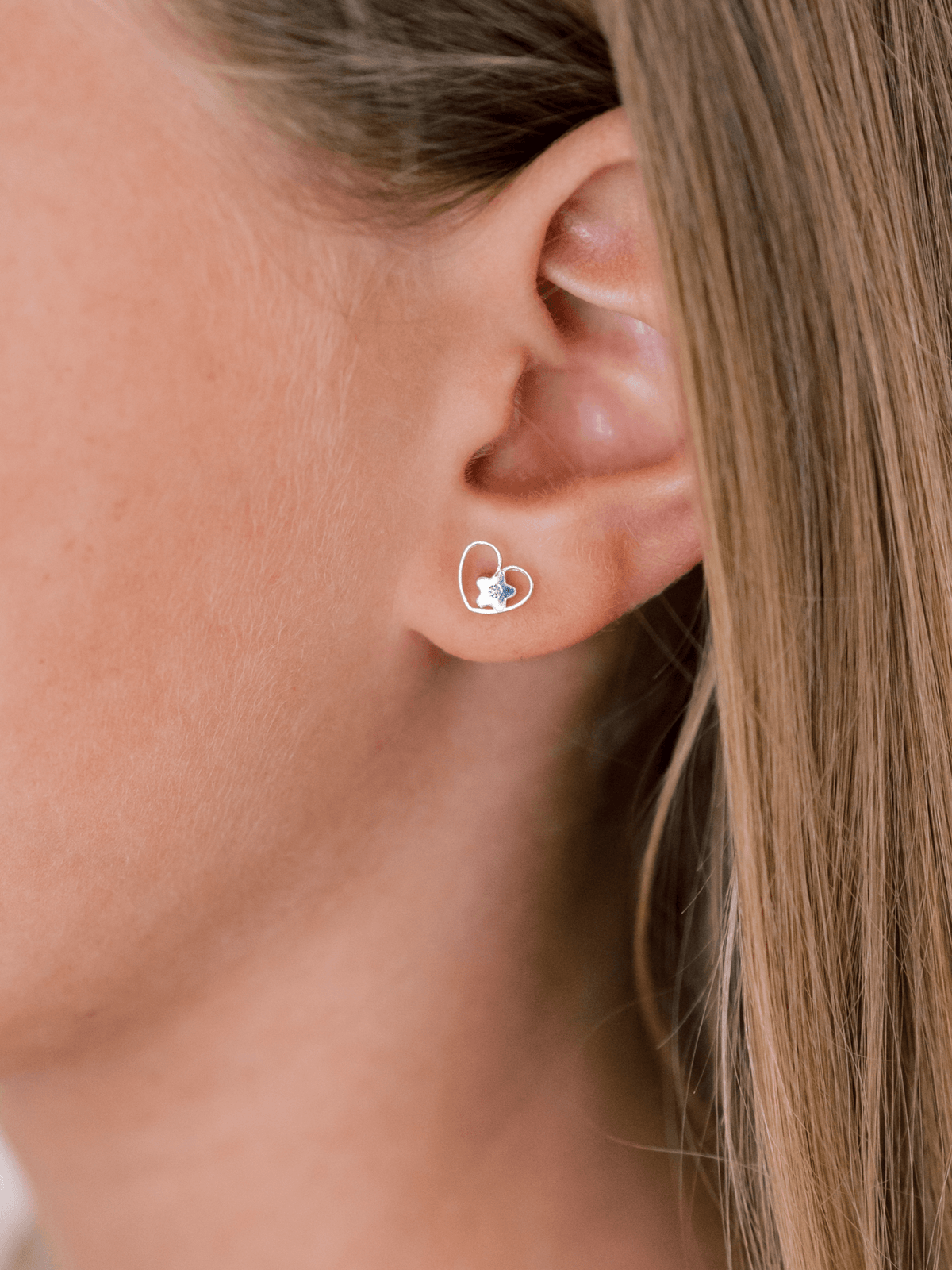 Heart stud earrings with stars
