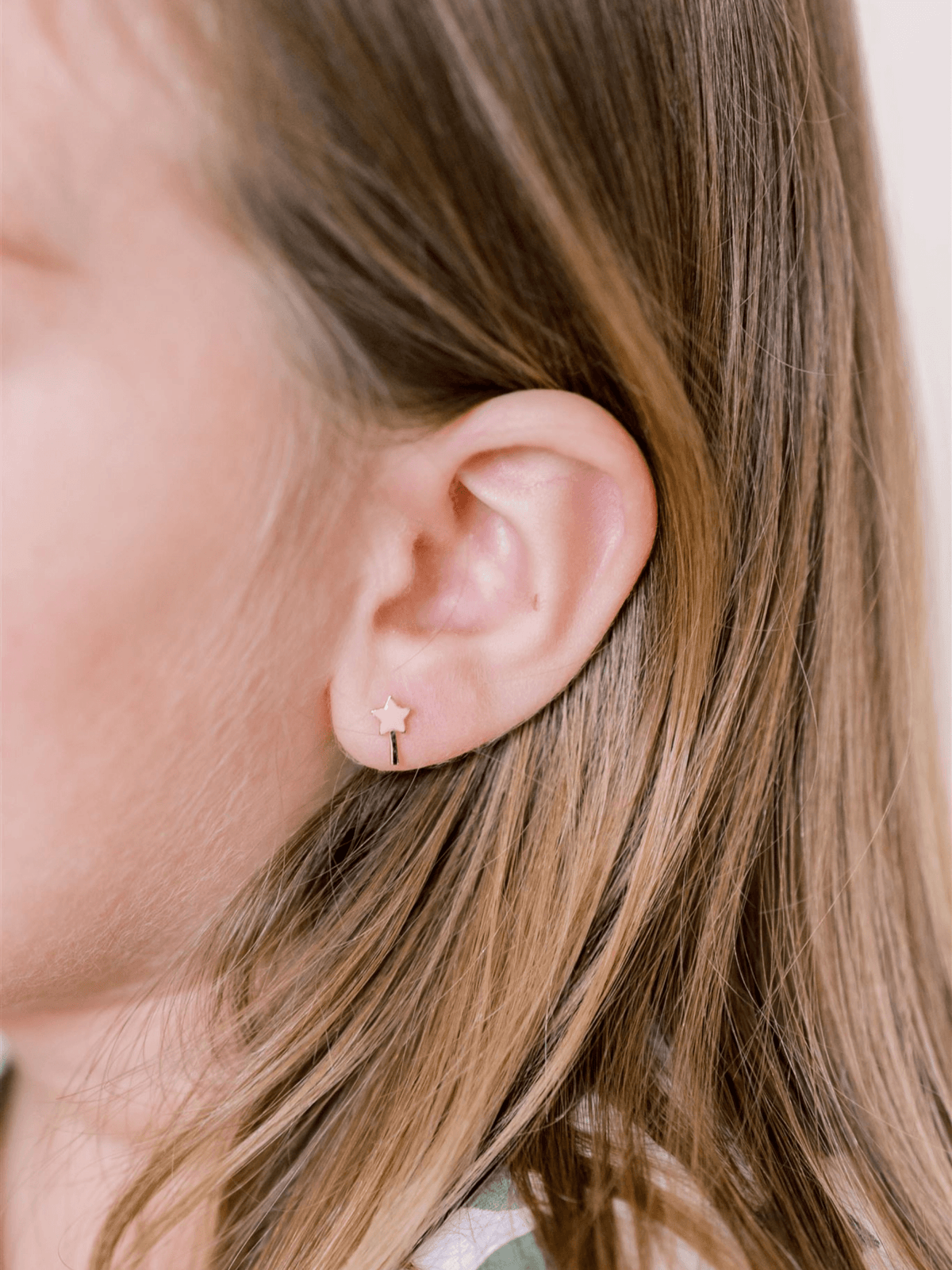 Star studs earrings pink