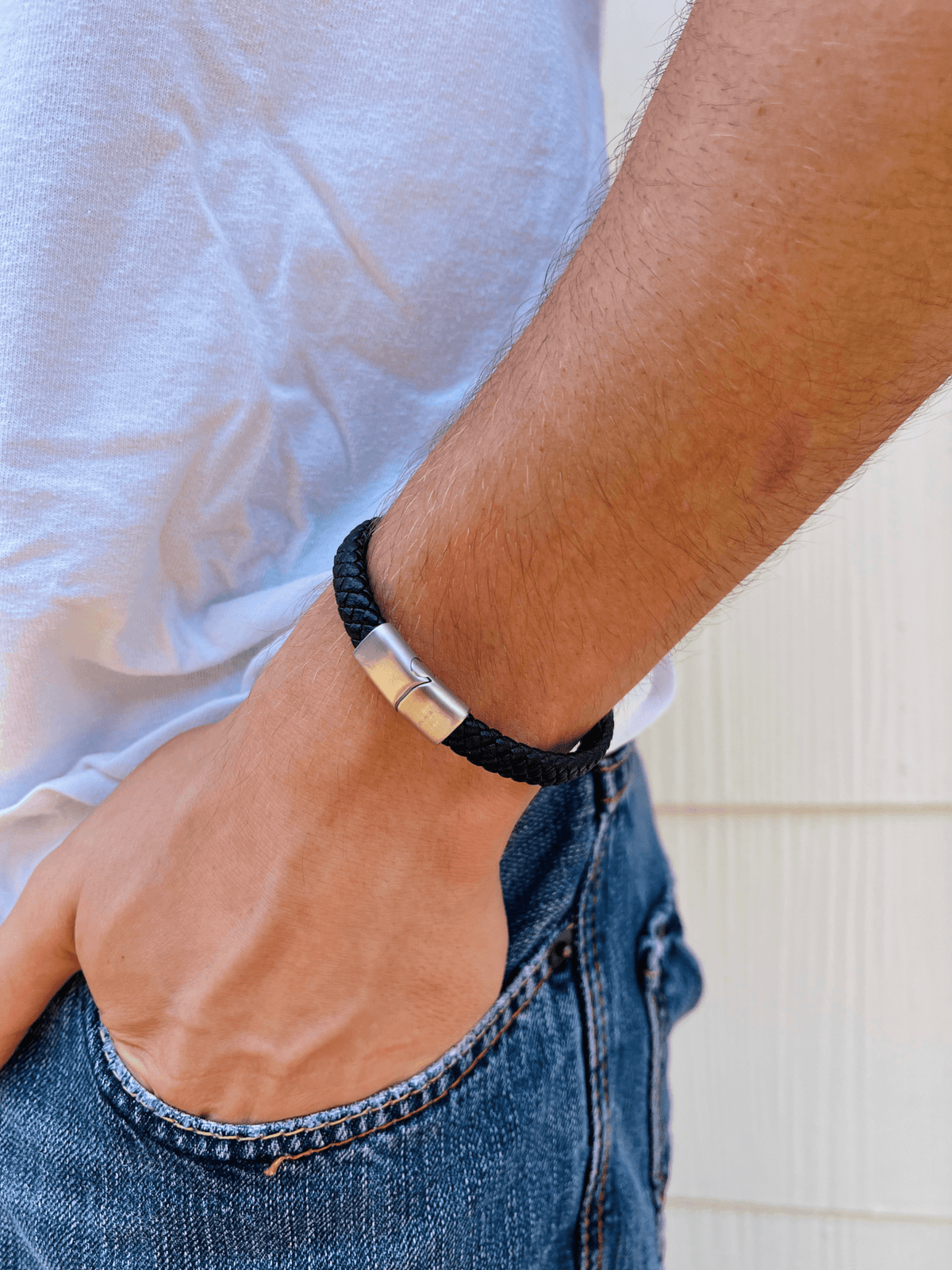 Men's Matte Clasp Black Leather Bracelet - LeMel
