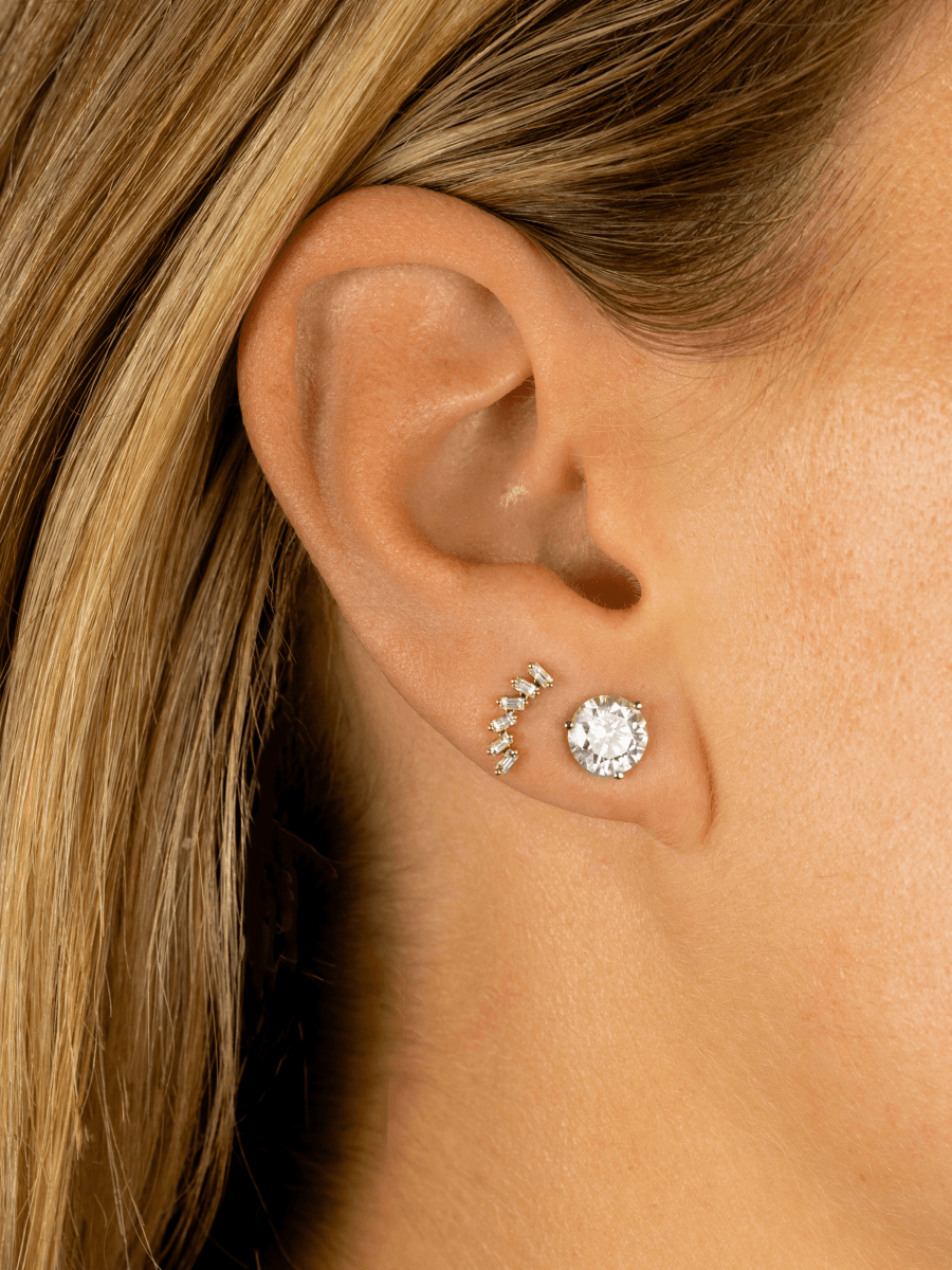 Baguette diamond earring with round diamond stud