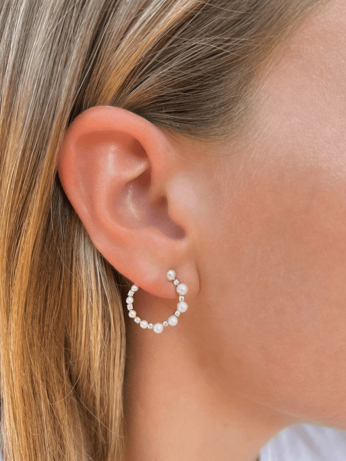 Pearl and Diamond Circle Stud Earrings 14K - LeMel